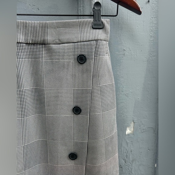 Leze the label Laurina skirt, small - Picture 8 of 8